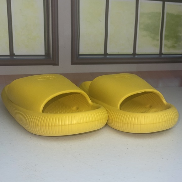 UltraCozy Comfort Slide Sandals - Picture 4 of 6